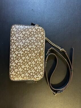 DKNY Veronica Double Zip Crossbody Bag Women's Small Logo Jacquard Tan